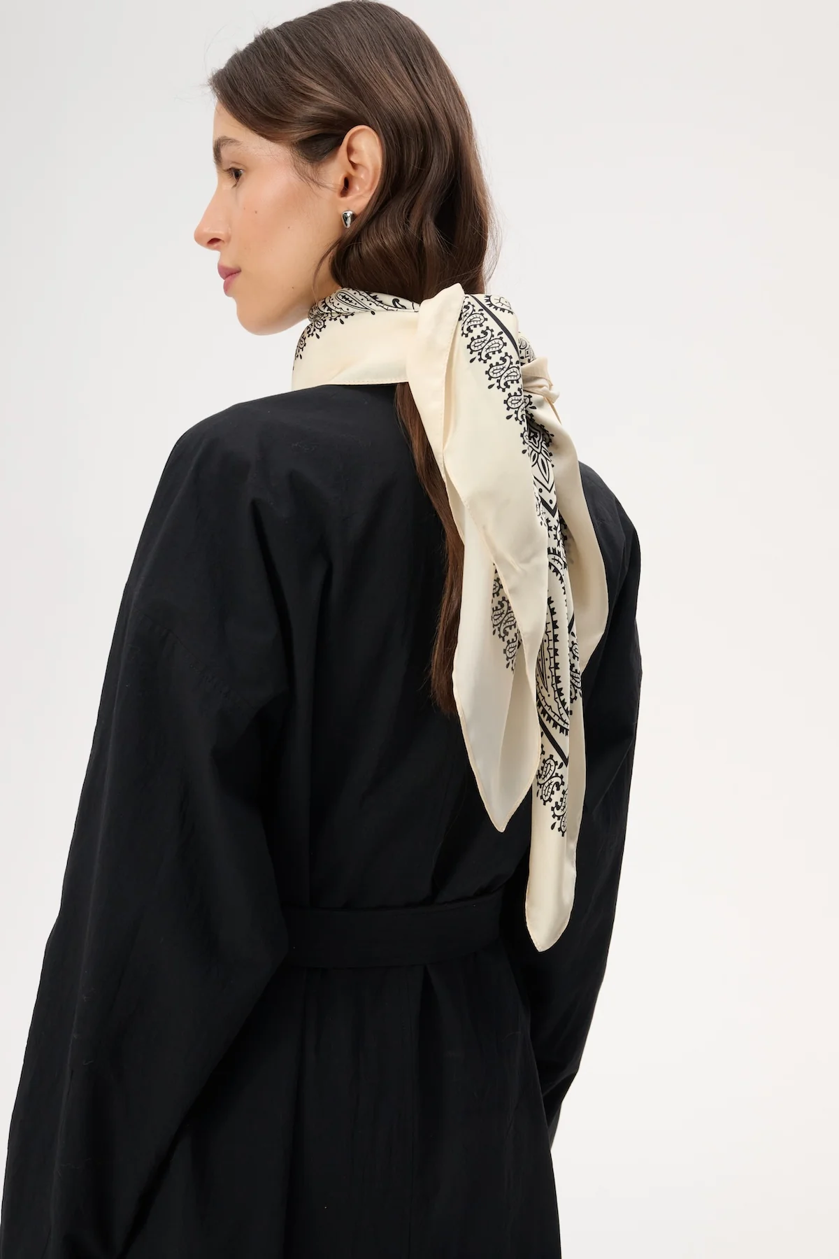 Bandana Jedwabna Ecru - Image 2
