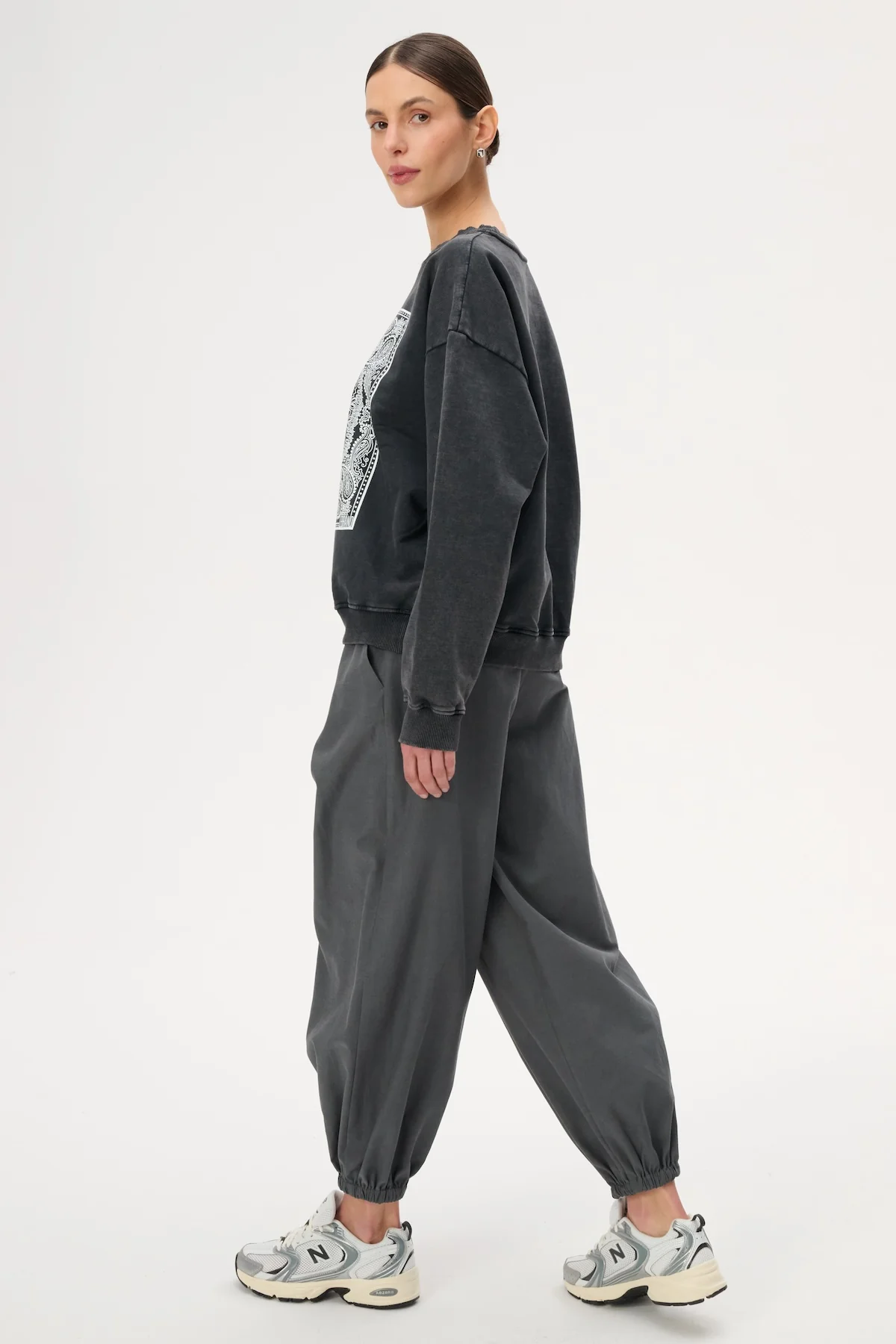 Bluza z bawełny z nadrukiem bandany - Bailey - Image 5