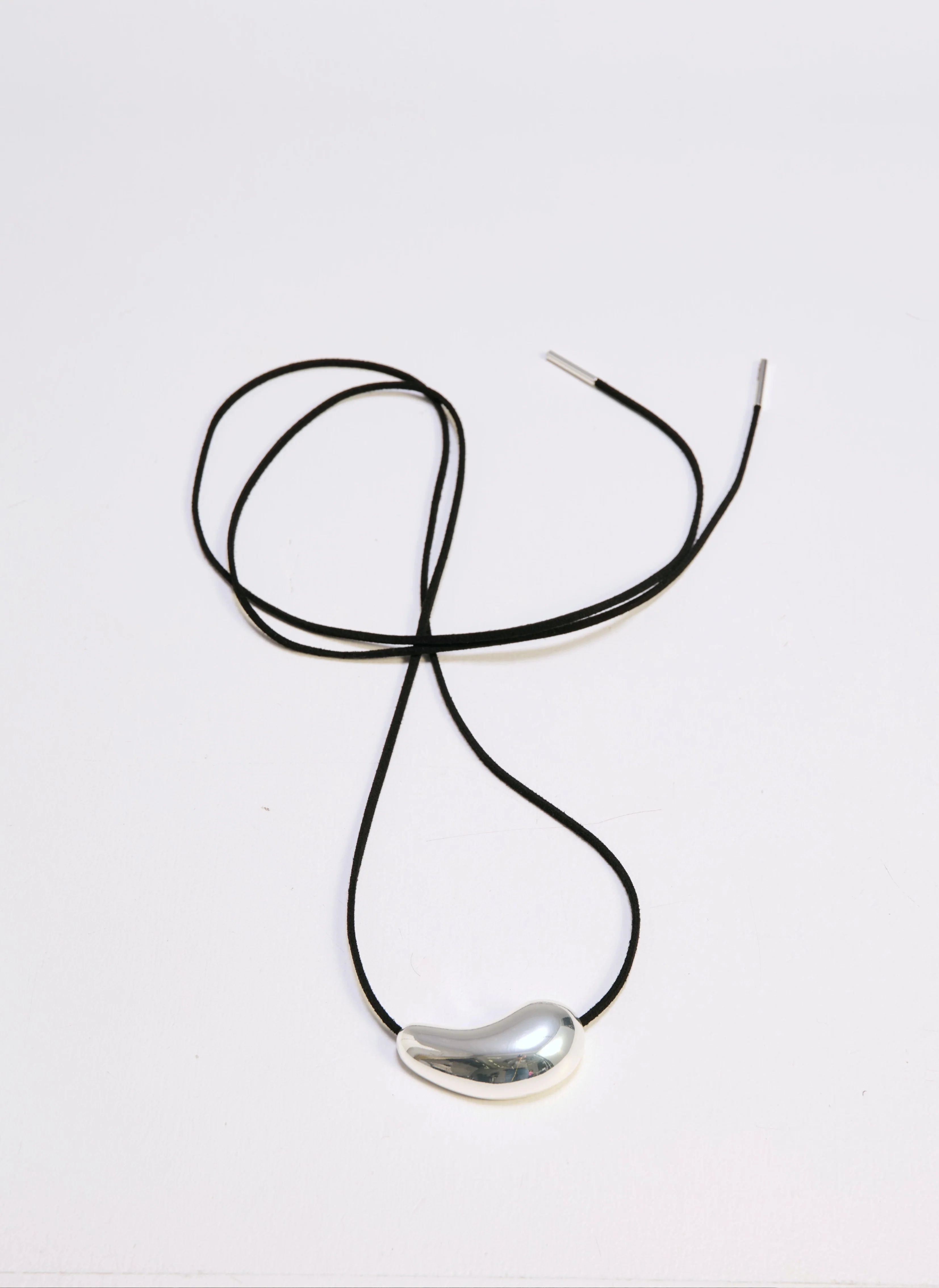 Choker z posrebrzana ozdobą - Calo - Image 2
