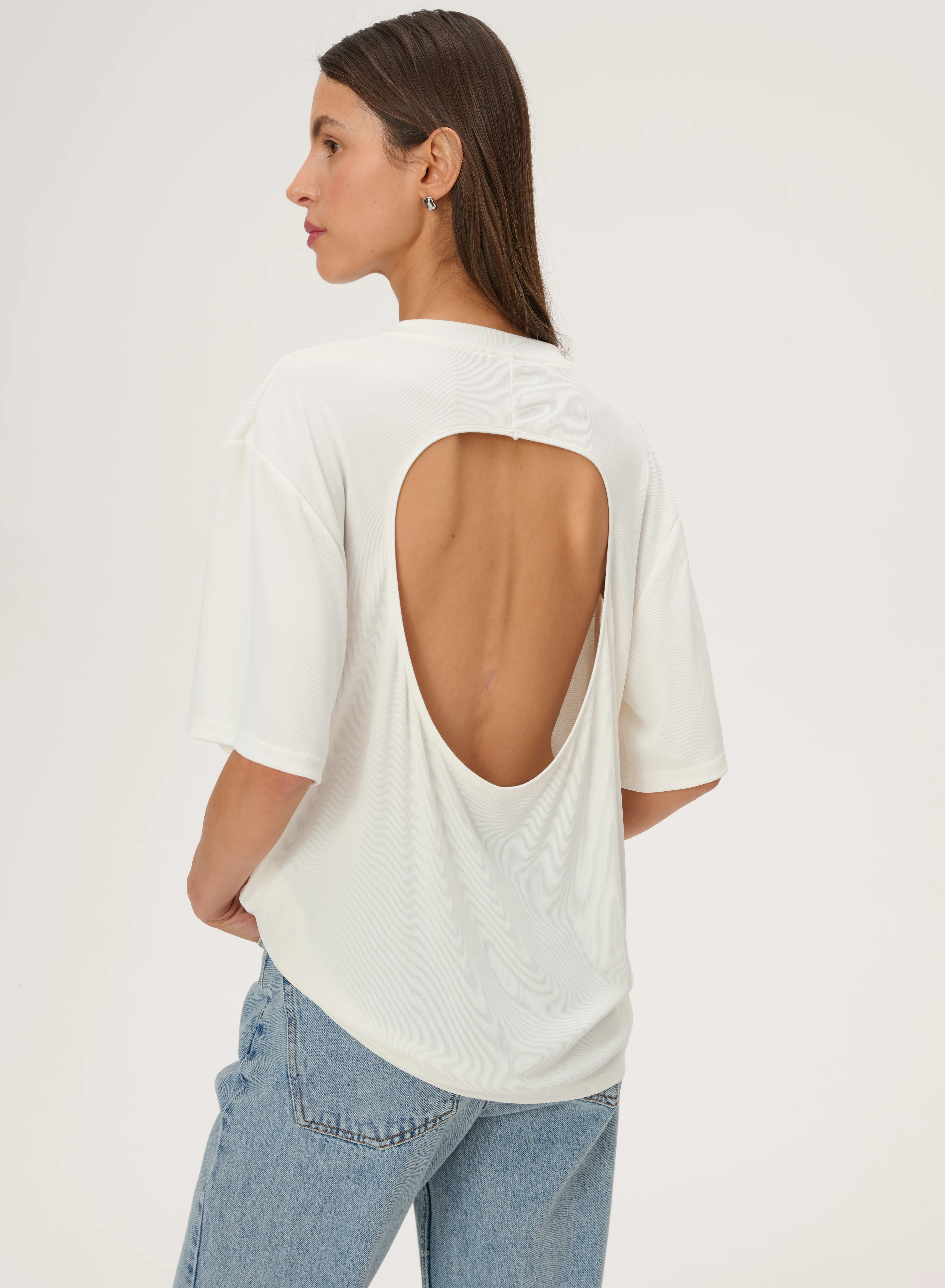 T-shirt z delikatnej dzianiny w kolorze ecru - Ariana - Image 7